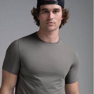 SKIMS Men's Short Sleeve Tee in Gray